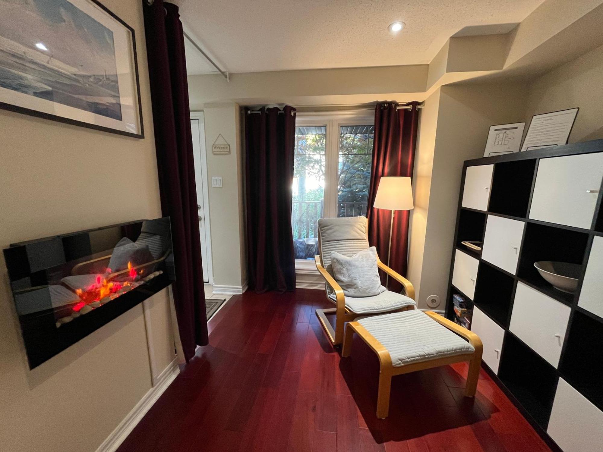 Stunning In Townhouse Across The Séjour chez l'habitant